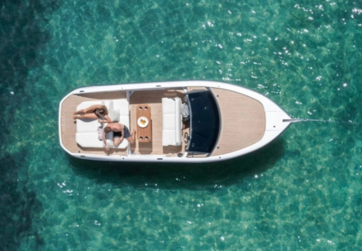 Vajon egy 100 Ah-s lítium hajóakkumulátor a legjobb választás hajója energiaigényeinek kielégítésére?